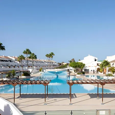 Апартаменты Costa Serena *