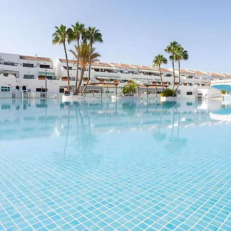 Costa Serena Апартаменты *